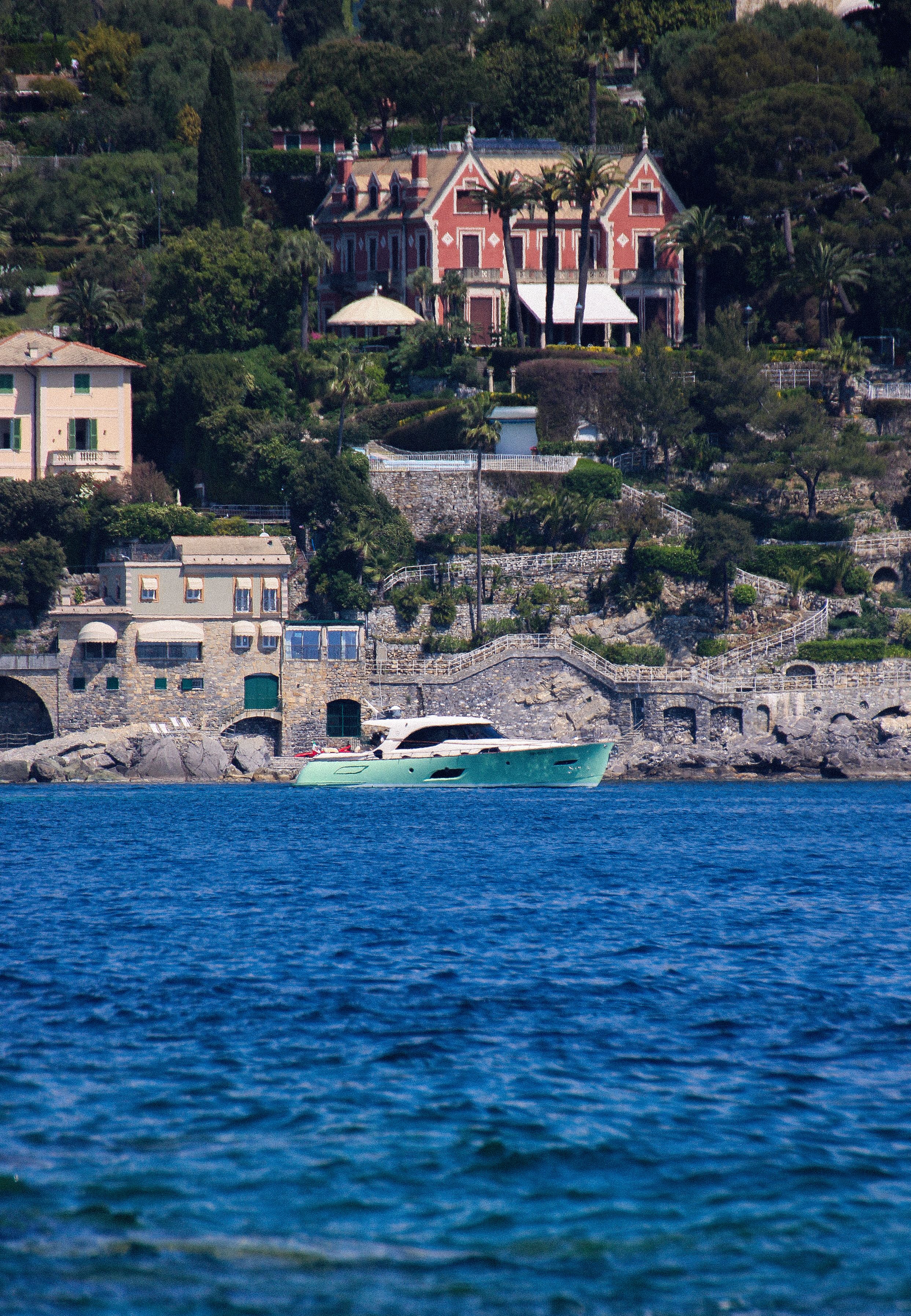 Coastal villas overlooking the sea in Santa Margherita Ligure